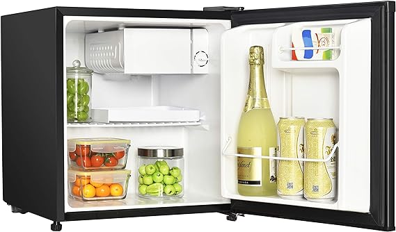 Magic Chef MCR170BE Mini Fridge, Black