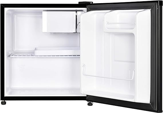 Magic Chef MCR170BE Mini Fridge, Black