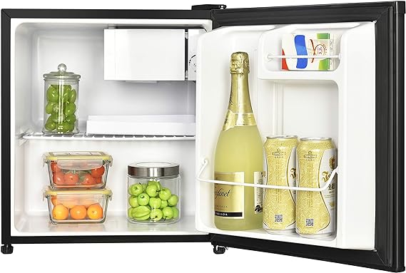 Magic Chef MCR170BE Mini Fridge, Black